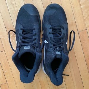 Men’s Black Nike Basketball shoes